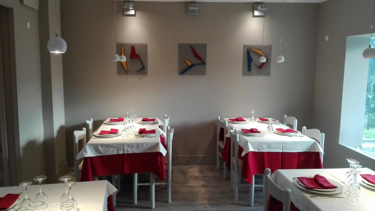 Hotel & Ristorante L'Angoletto In Selci Selci  Eksteriør bilde